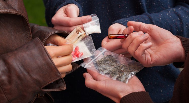 Consumo de drogas sigue en aumento