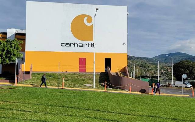 Cierra la maquila Carhartt en Durango capital