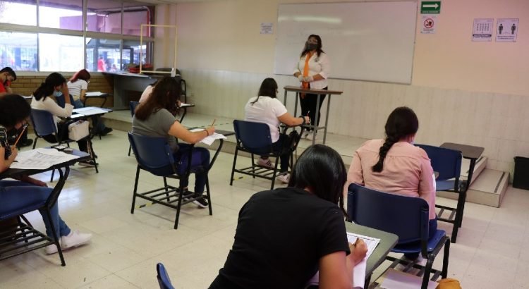 Acabará el rezago de Educación Superior Acabará el rezago de Educación Superior