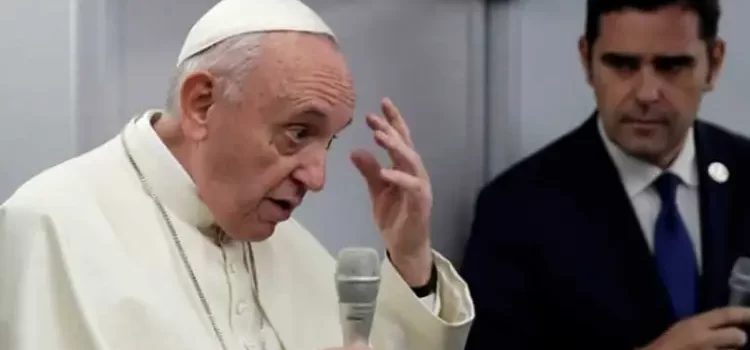 Autoriza el Papa bendición de parejas del mismo sexo