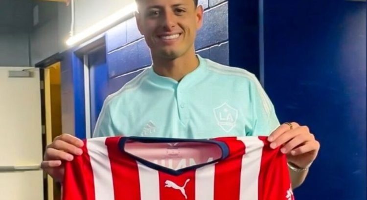 ‘Chicharito’ habría dado el “sí” a Chivas ‘Chicharito’ habría dado el “sí” a Chivas