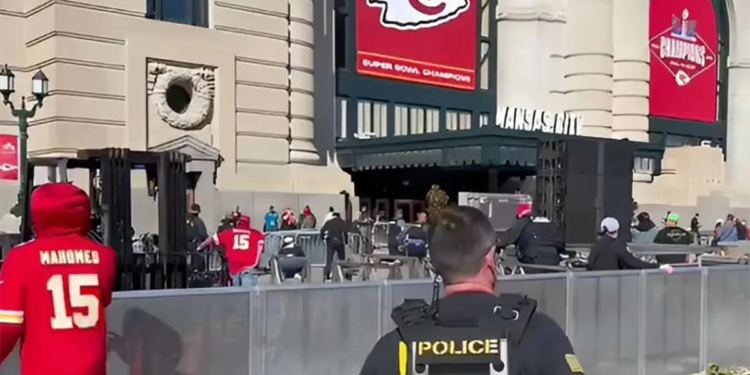 Tiroteo durante los festejos de los «Chiefs» de Kansas City Tiroteo durante los festejos de los «Chiefs» de Kansas City