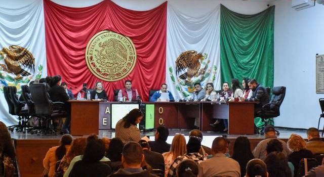 Piden licencia regidores para participar en las elecciones
