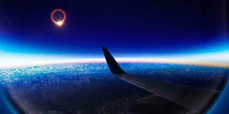 Disfruta el eclipse desde las alturas