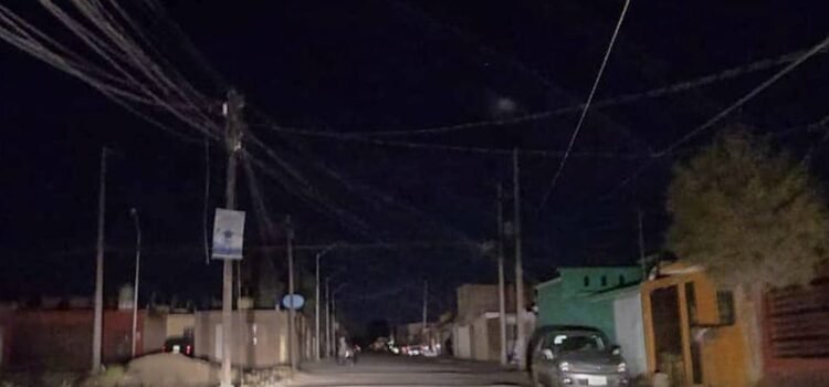 Apagones afectan a más de 300 familias