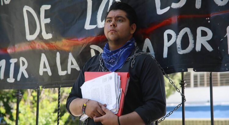 Dan plazo de 24 horas a la Normal del Estado para inscribir a alumno Dan plazo de 24 horas a la Normal del Estado para inscribir a alumno