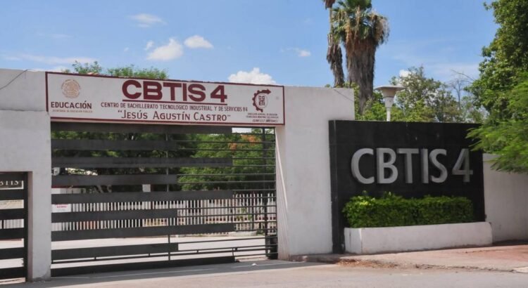 Polémica en el CBTIS 4 de de Gómez Palacio; denuncian presunto acoso Polémica en el CBTIS 4 de de Gómez Palacio; denuncian presunto acoso