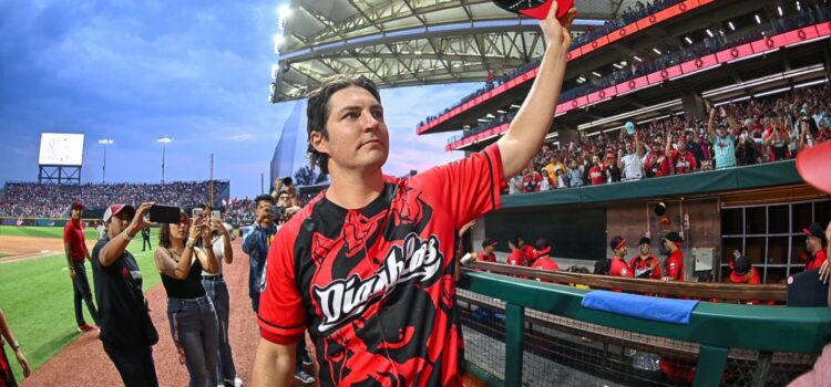 Trevor Bauer hace historia