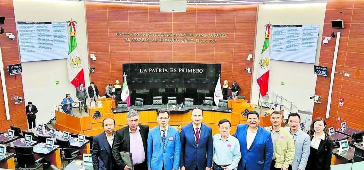 Presentan ante el Senado de la República a inversionistas chinos