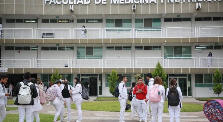 Regresaron 20 mil alumnos a clases en la UJED Regresaron 20 mil alumnos a clases en la UJED