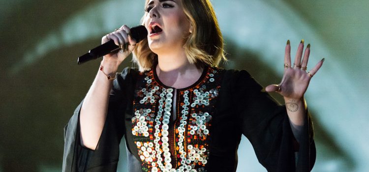 Adele reconoce a los fans mexicanos