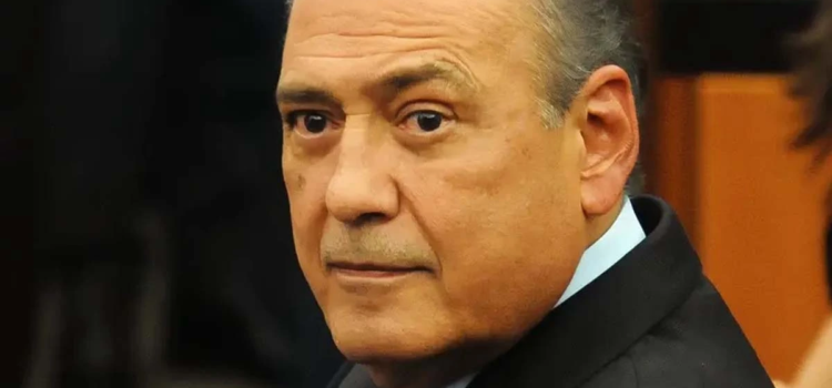 «Alito» y 14 senadores excluyen a Manlio Fabio Beltrones del PRI en el Senado «Alito» y 14 senadores excluyen a Manlio Fabio Beltrones del PRI en el Senado