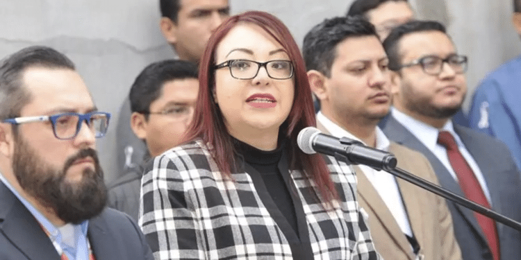 Jueza en Veracruz frena publicación de reforma judicial por vulnerar la independencia del Poder Judicial Jueza en Veracruz frena publicación de reforma judicial por vulnerar la independencia del Poder Judicial
