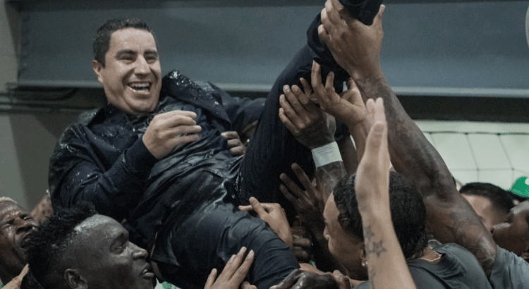 El mexicano Efraín Juárez hace historia; Atlético Nacional es Campeón de Liga El mexicano Efraín Juárez hace historia; Atlético Nacional es Campeón de Liga
