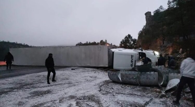 Se registran accidentes por cristalización de carreteras