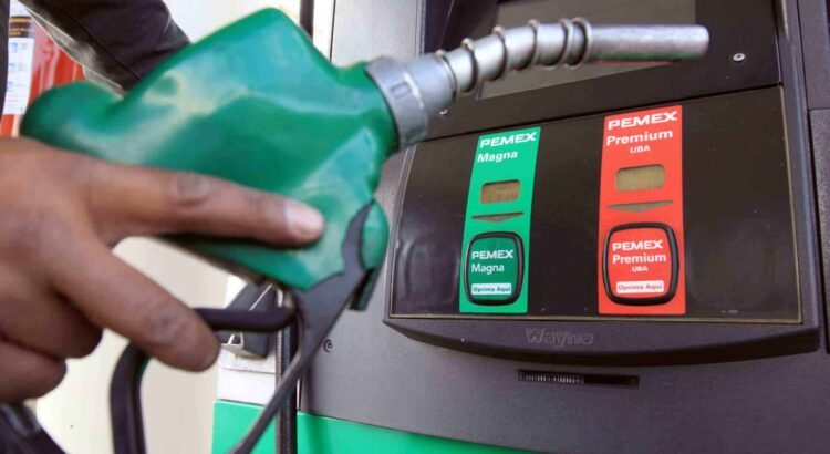 El precio de la gasolina podría llegar a los 26 pesos El precio de la gasolina podría llegar a los 26 pesos
