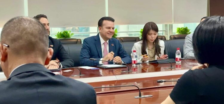 Hará gira de trabajo por Europa: Gobernador Esteban Villegas Villarreal