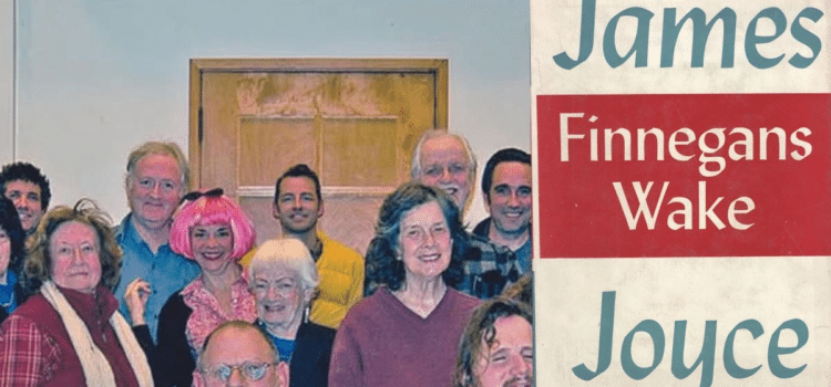 Club de lectura tardó 28 años en terminar libro de Joyce