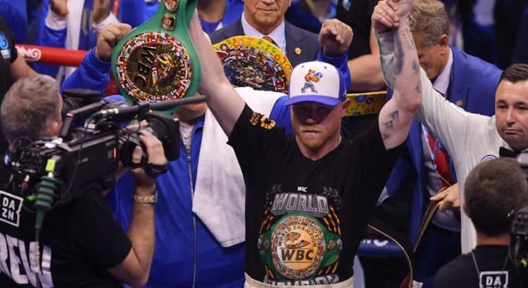 Canelo gana en una pelea sin emociones Canelo gana en una pelea sin emociones