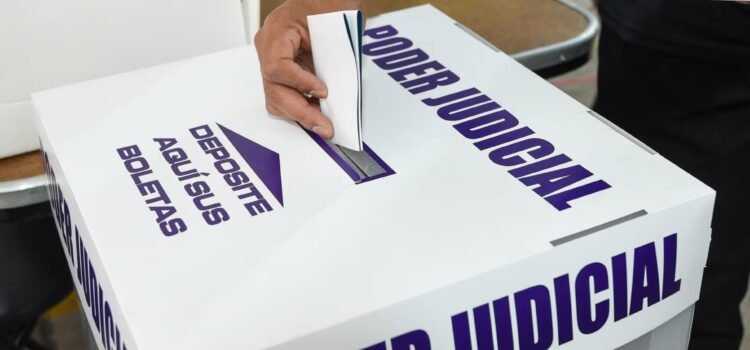 Entrega IEPC constancias a quienes ocuparán cargos en el Poder Judicial Entrega IEPC constancias a quienes ocuparán cargos en el Poder Judicial