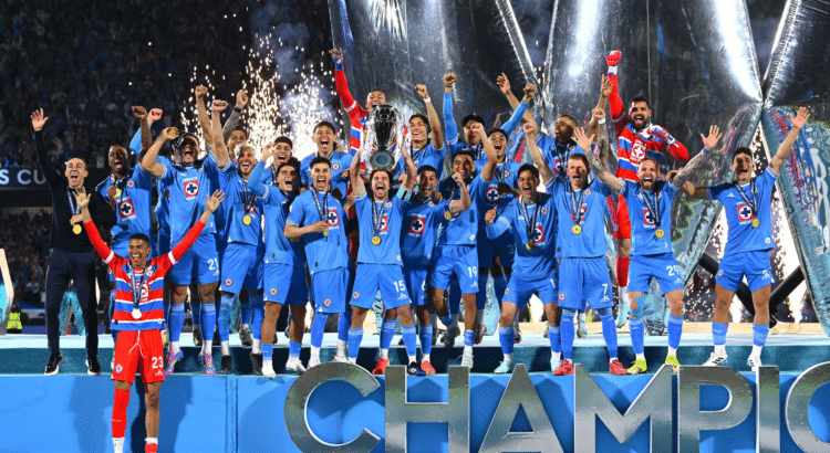 Cruz Azul “aplastó” a Vancouver y es campeón de la Concachampions Cruz Azul “aplastó” a Vancouver y es campeón de la Concachampions