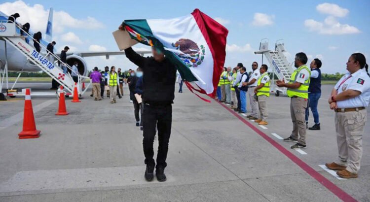 Repatrian a 16 duranguenses