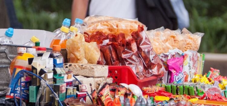 Ultimátum a vendedores de comida chatarra