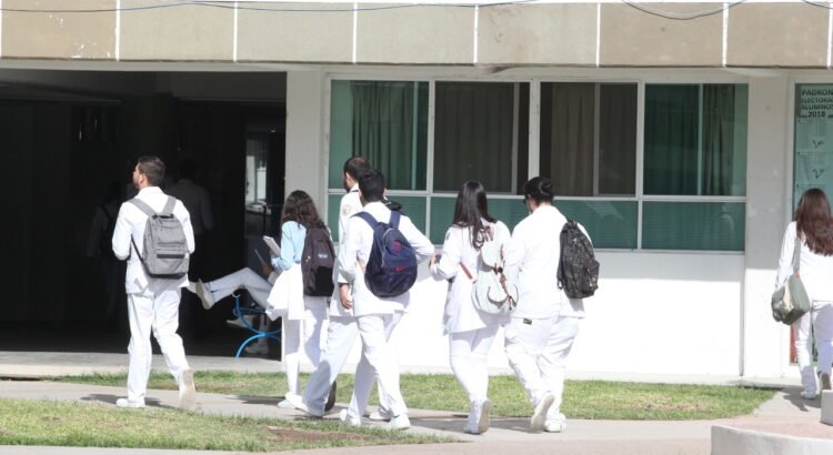 Retoman estudios 20 mil estudiantes de la UJED