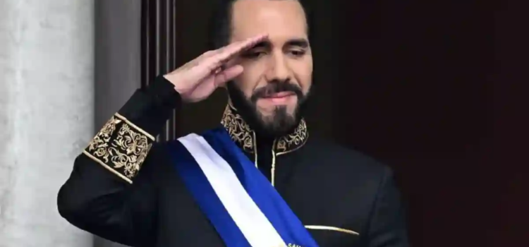 Aprueba Congreso reelección indefinida en El Salvador