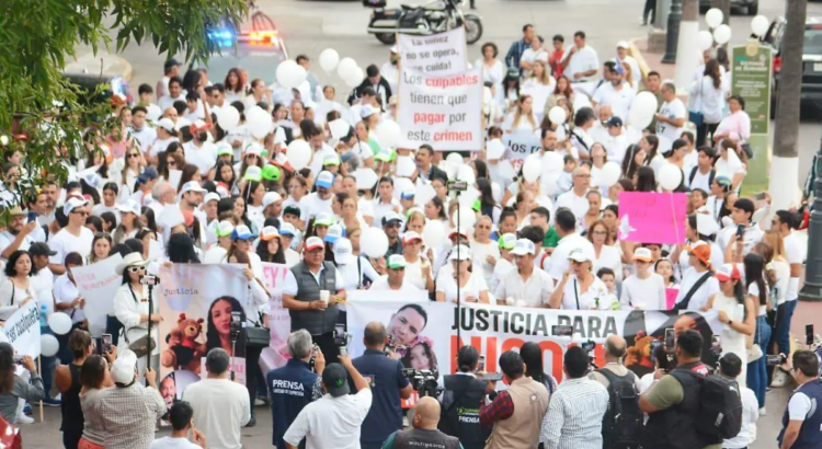 Ciudadanos marchan en Durango para exigir justicia por la muerte de Nicole Ciudadanos marchan en Durango para exigir justicia por la muerte de Nicole