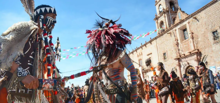 Los templos cumplen con el reglamento de no usar pirotecnia en peregrinaciones Los templos cumplen con el reglamento de no usar pirotecnia en peregrinaciones