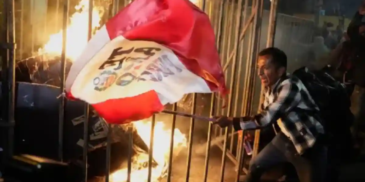 Masivas protestas en Perú Masivas protestas en Perú