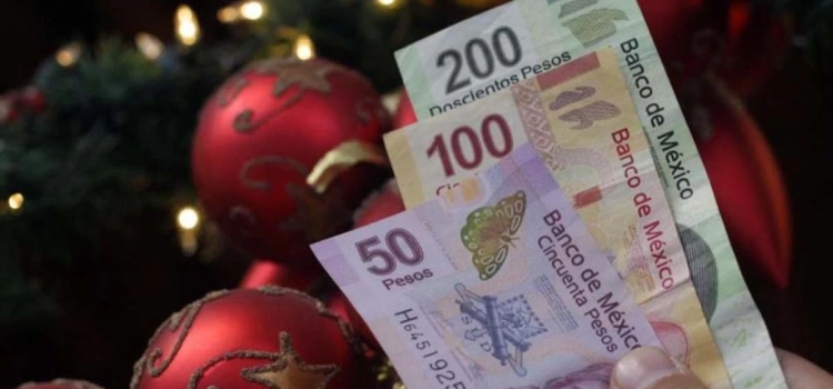 Proponen aumentar el aguinaldo a 40 días