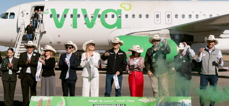 Arriba el primer vuelo directo de Monterrey a Durango