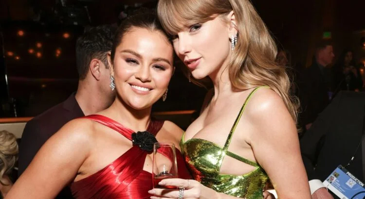 Taylor Swift revela a sus primeras damas de honor para su boda con Travis Kelce Taylor Swift revela a sus primeras damas de honor para su boda con Travis Kelce