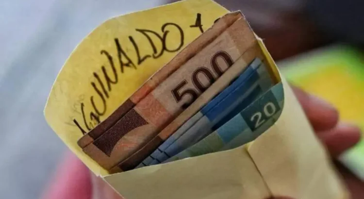 Inicia dispersión del aguinaldo al magisterio estatal de Durango