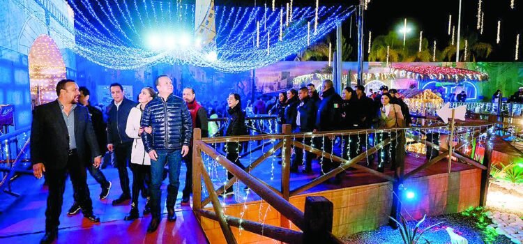 Espectáculo de luces marca el inicio de la Feria Navideña 2025 en Durango
