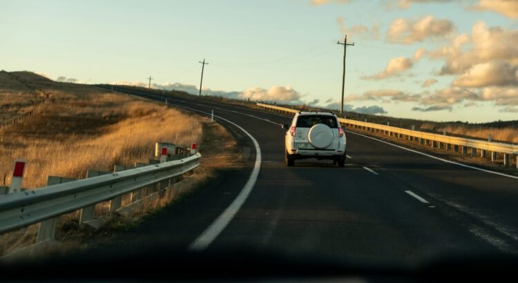SICT exhorta a la población a extremar precauciones al viajar por carretera