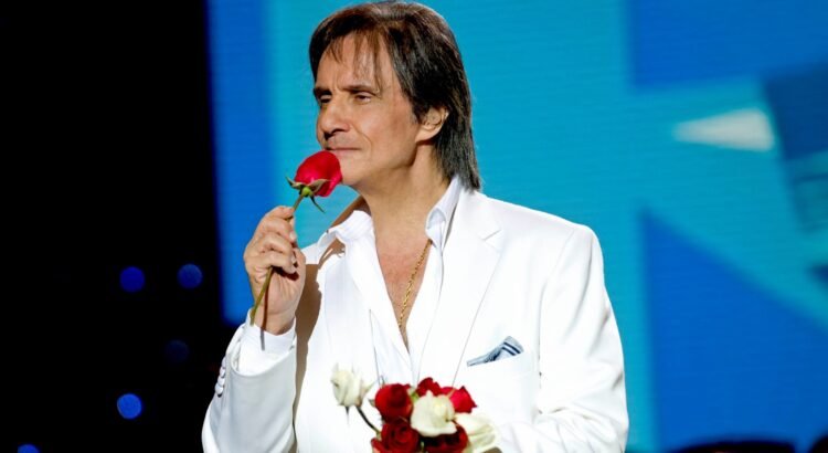 Roberto Carlos sufre accidente durante grabación de especial navideño