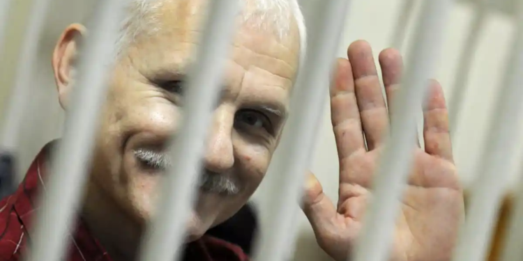 Libera Bielorrusia al nobel de la paz